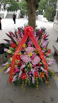 深圳福田公司开业花篮会议用花讲台花胸花送货上门服务详解